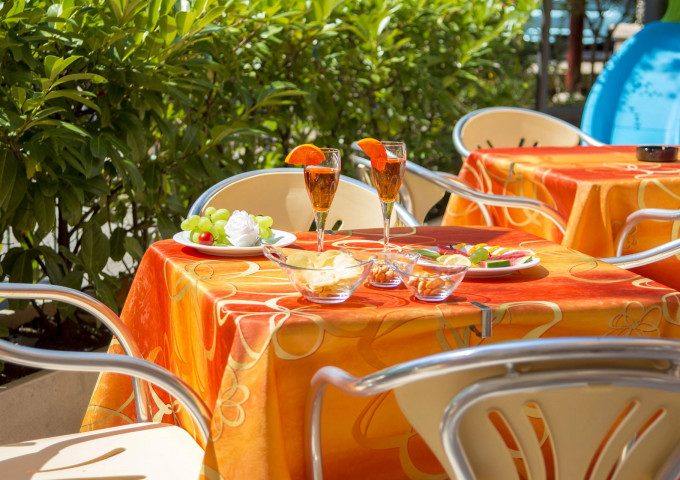 media.Slide-Servizi-01-Hotel-Silvia-Misano